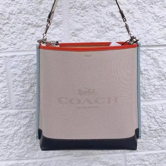 🚨SOLD🚨COACH Mollie Smooth Leather & Jacquard Colorblock Double Straps Bucket Bag - Picture 9 of 14